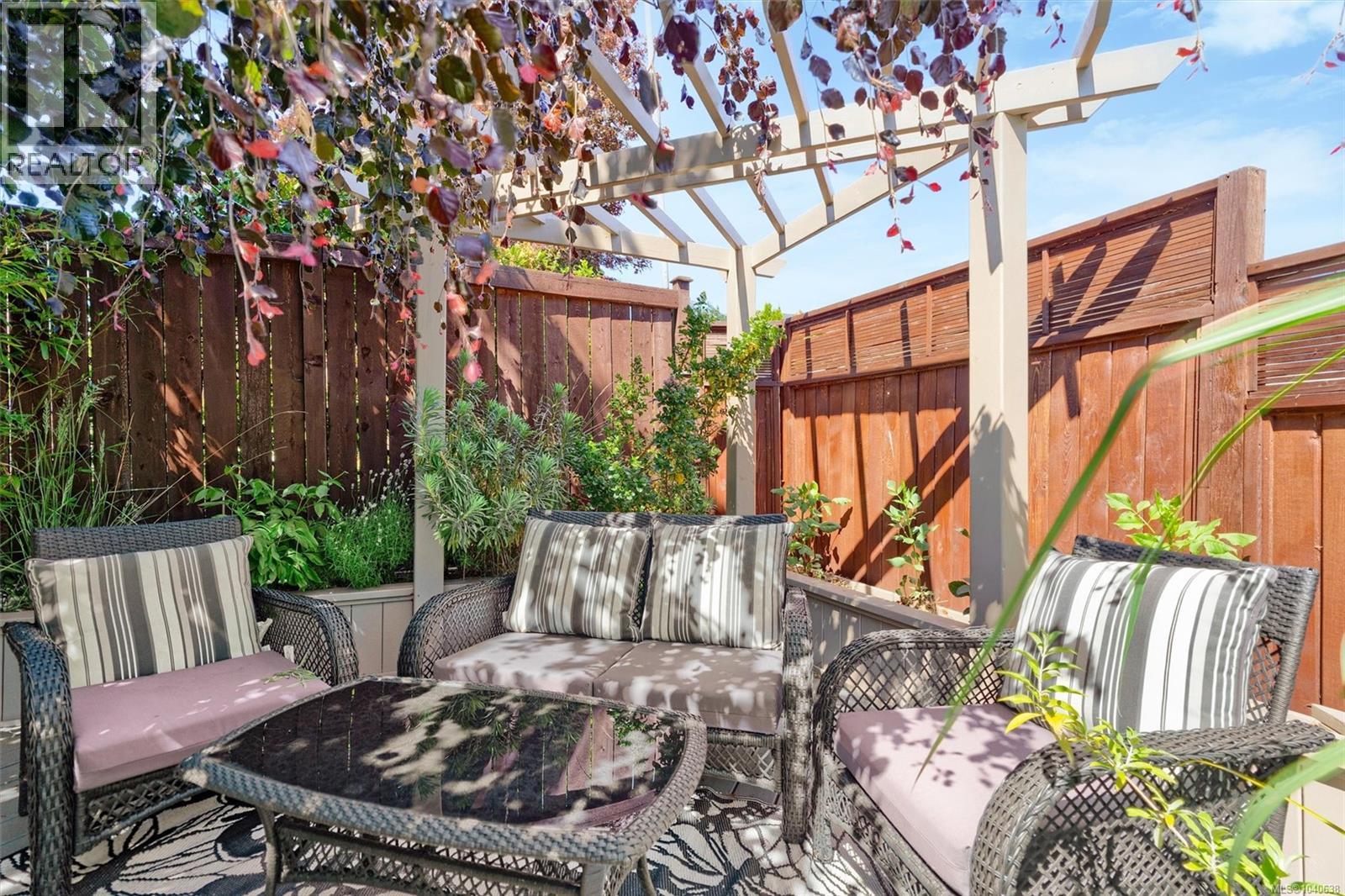 2577 Empire St, Victoria, British Columbia  V8T 3M5 - Photo 35 - 1040638