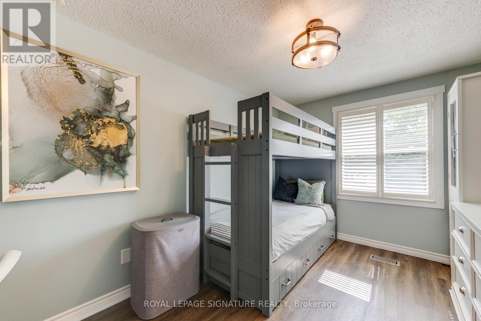 361 Dyson Road, Pickering, Ontario  L1W 2N2 - Photo 17 - E13473258