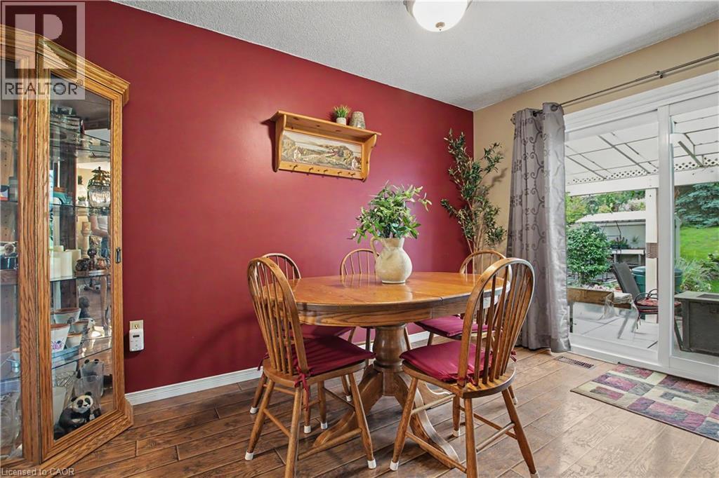 196 Guildwood Drive, Hamilton, Ontario  L9C 6S5 - Photo 12 - 40838283