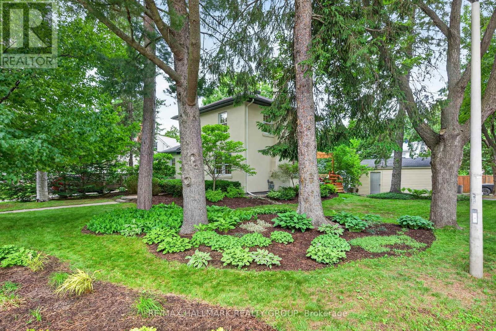 1 Bedford Crescent, Ottawa, Ontario  K1K 0E3 - Photo 3 - X13473606