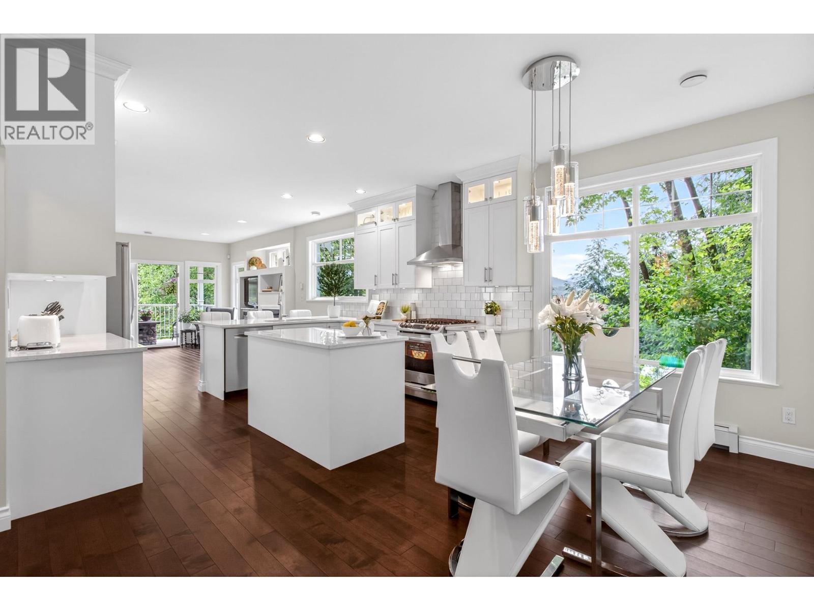 2339 St George Street, Port Moody, British Columbia V3H 2G3 - Photo 15 - R3138218