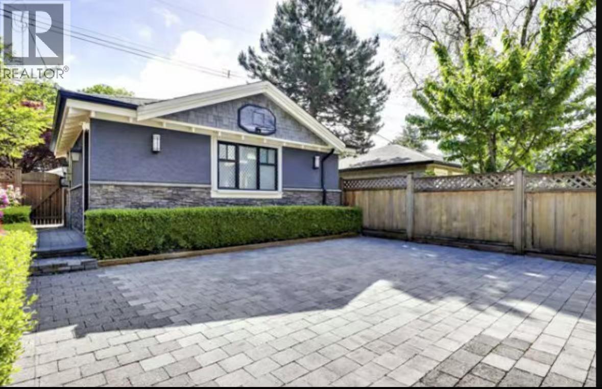 Lower 6436 Vine Street, Vancouver, British Columbia  V6M 4B1 - Photo 3 - R3138212