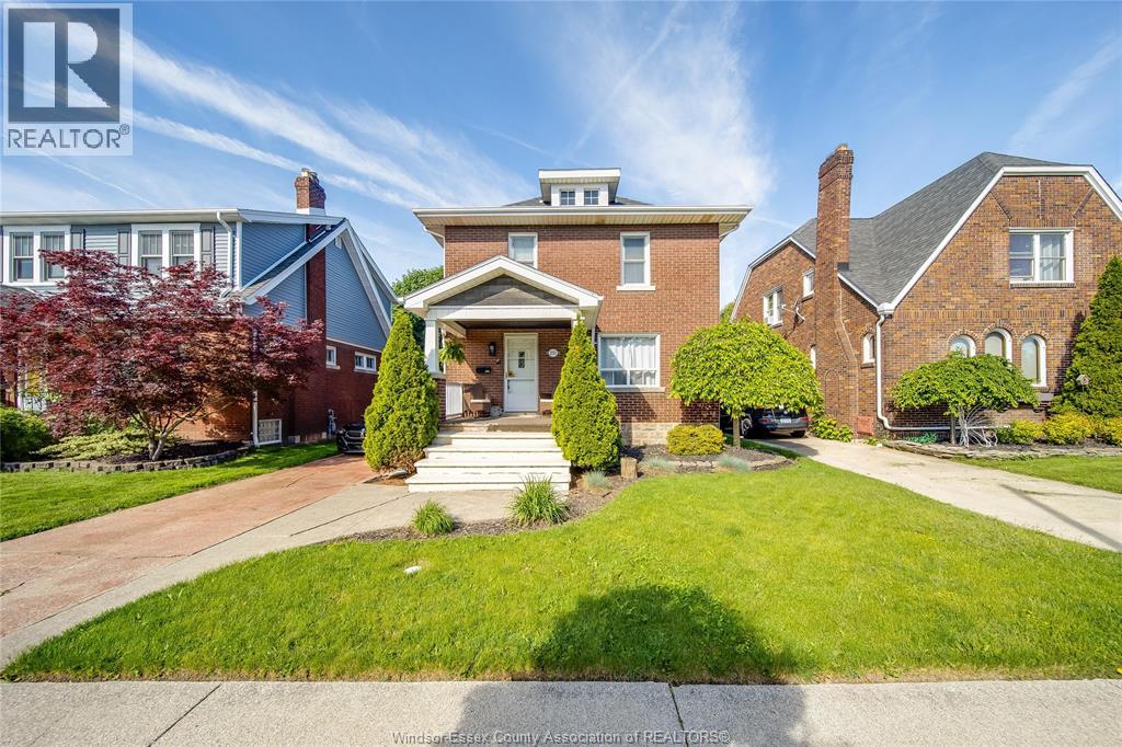 2151 LINCOLN ROAD, Windsor, Ontario