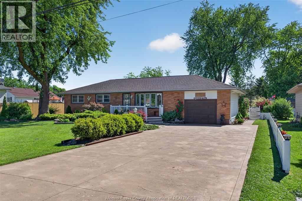MLS# 26014553: 1084 St. Anne STREET, Tecumseh, Canada