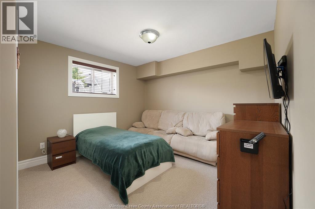 3998 Cosenza Street, Windsor, Ontario  N9G 0A5 - Photo 25 - 26014745
