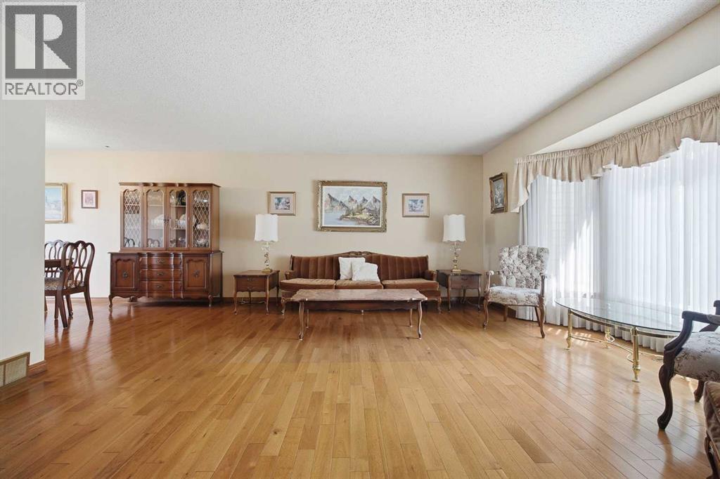 228 Norfolk Road Nw, Calgary, Alberta  T2K 5P7 - Photo 11 - A2319937