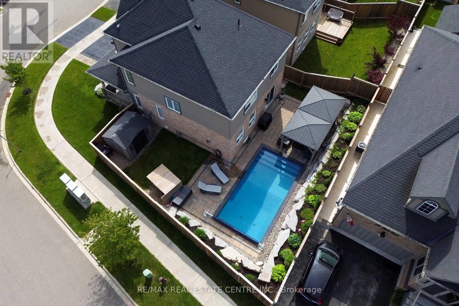 36 PAULA COURT, Orangeville, Ontario