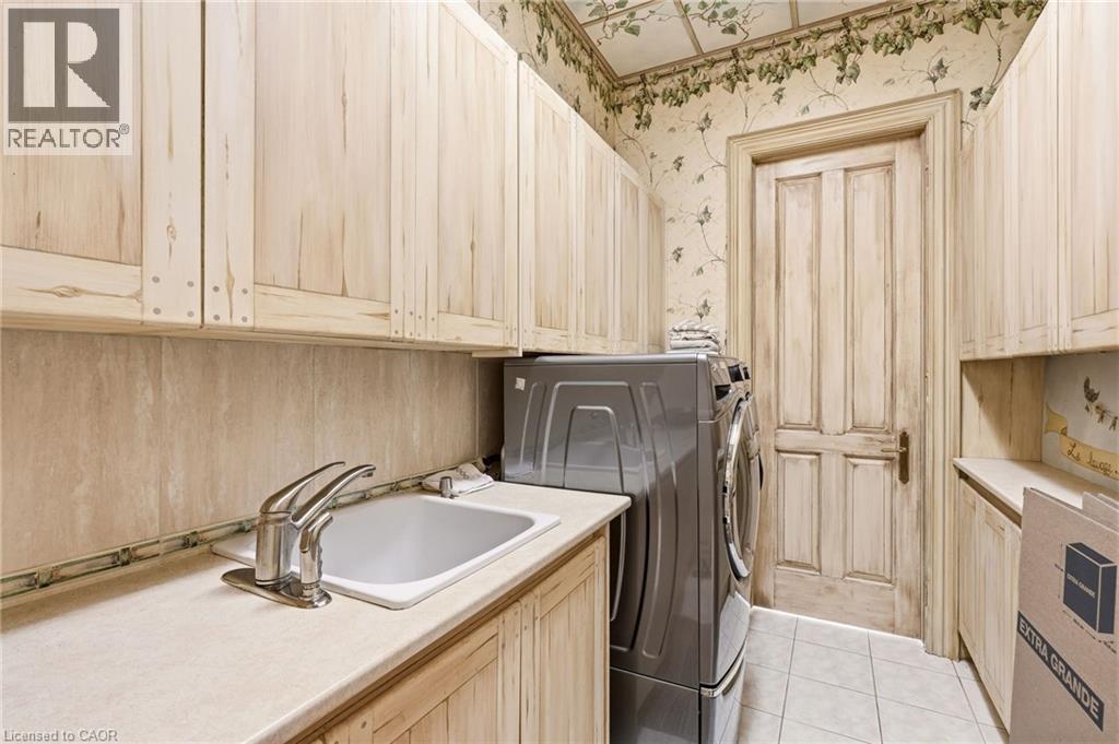 1111 Crofton Way, Burlington, Ontario  L7P 4X1 - Photo 22 - 40840632