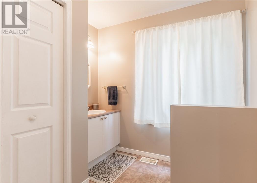 19 Herman Mayer Drive, Lively, Ontario  P3Y 1H6 - Photo 13 - 2128687