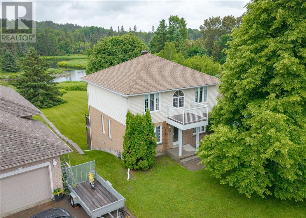 19 Herman Mayer Drive, Lively, Ontario  P3Y 1H6 - Photo 2 - 2128687