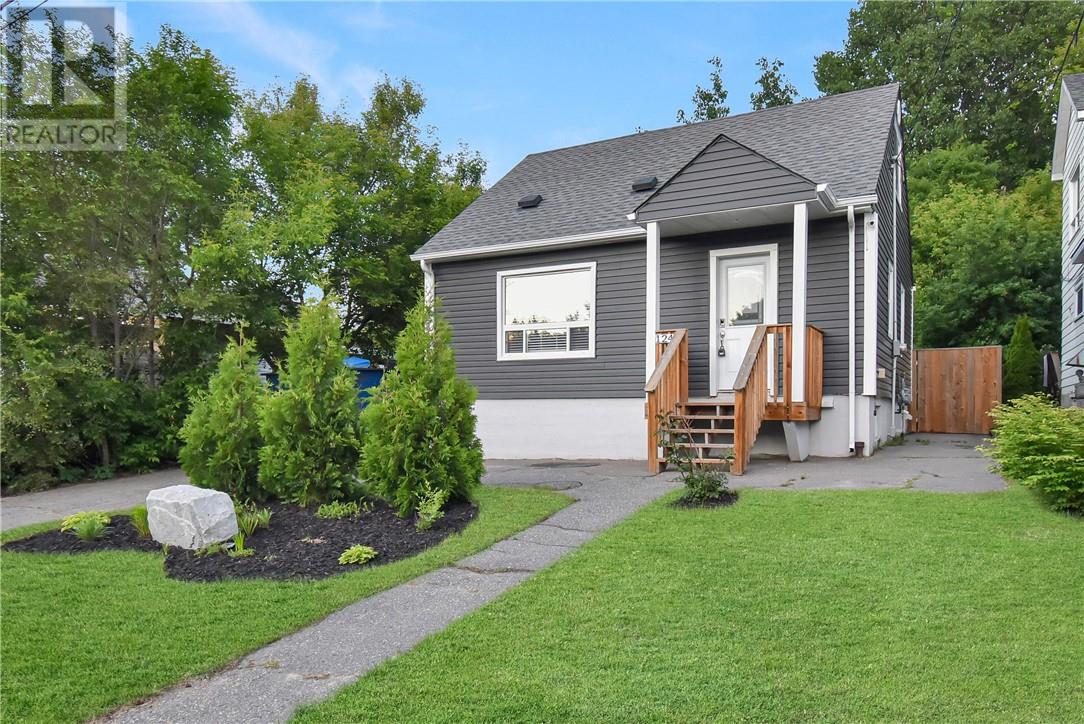 124 Stanley Street, Sudbury, Ontario  P3C 3Y8 - Photo 2 - 2128584
