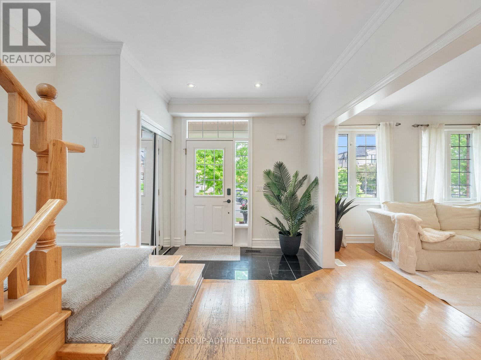 255 Cocksfield Avenue, Toronto, Ontario  M3H 3T6 - Photo 6 - C13473596