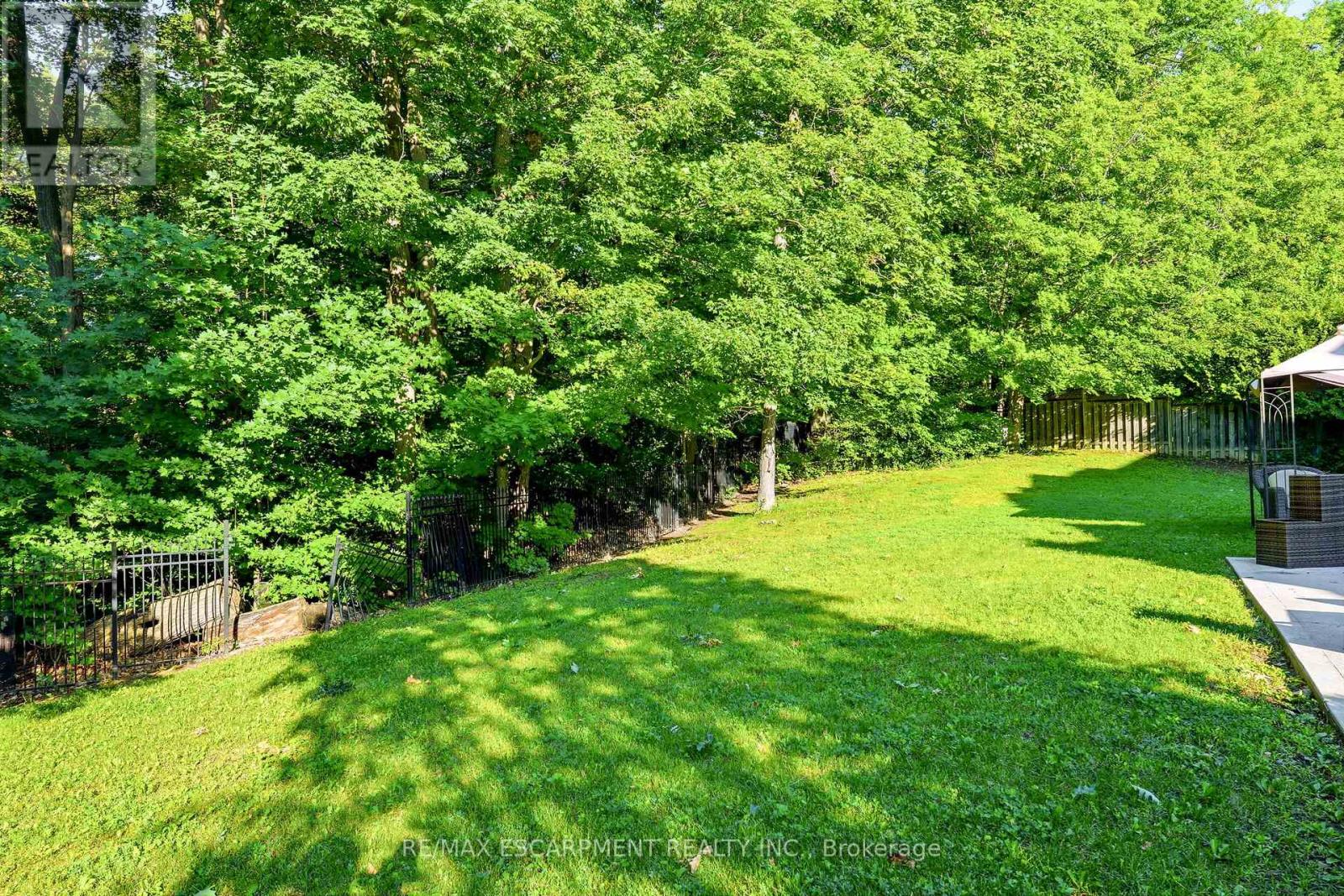 1111 Crofton Way, Burlington, Ontario  L7P 4X1 - Photo 35 - W13473342