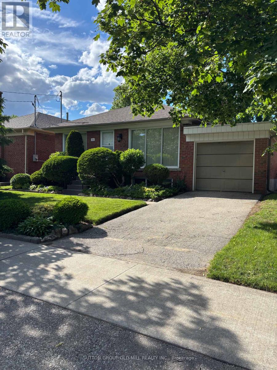 14 CLAYMORE DRIVE, Toronto, Ontario