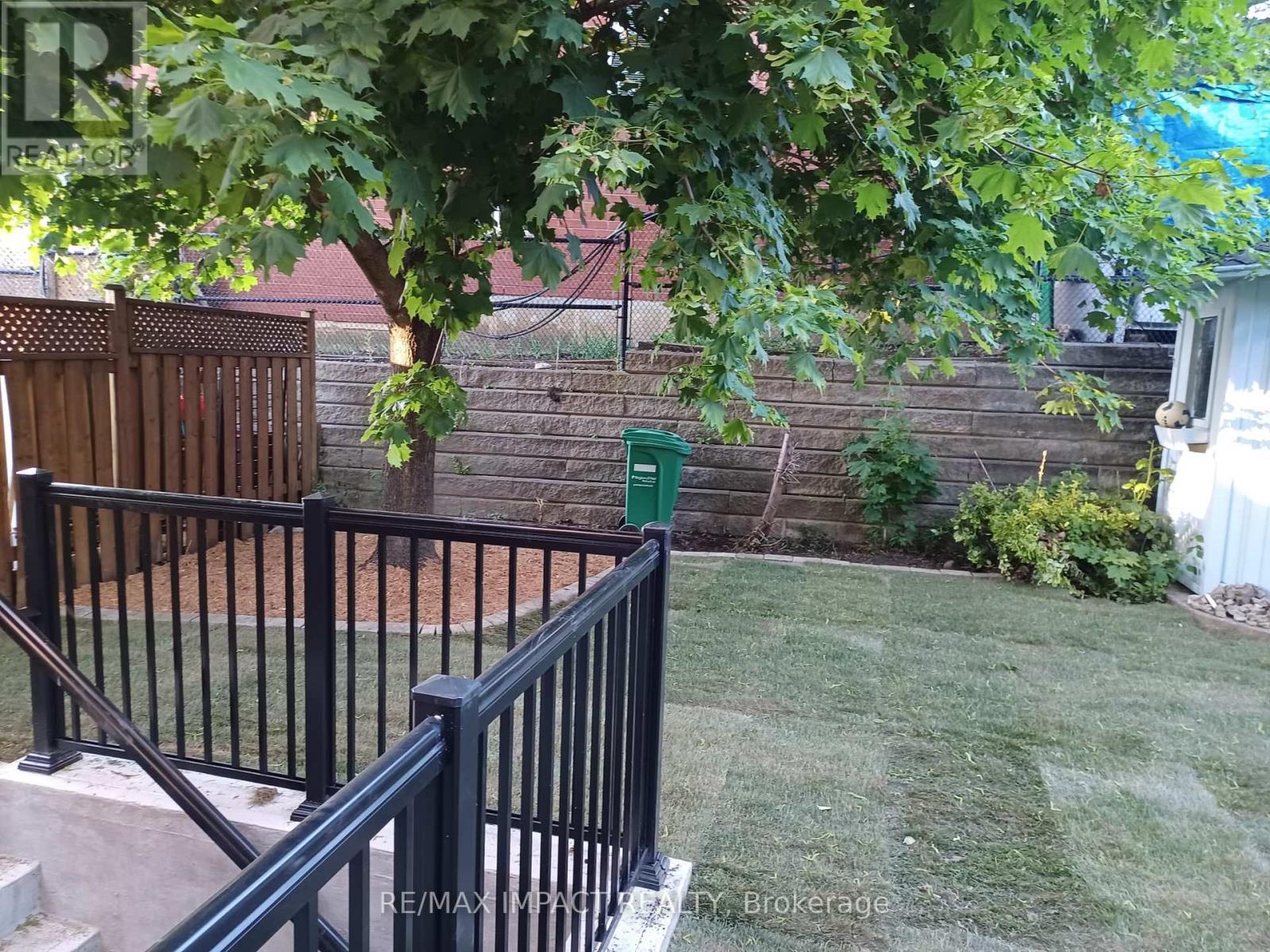 7303 Lantern Fly Hollow, Mississauga, Ontario  L5W 1K3 - Photo 34 - W13473648