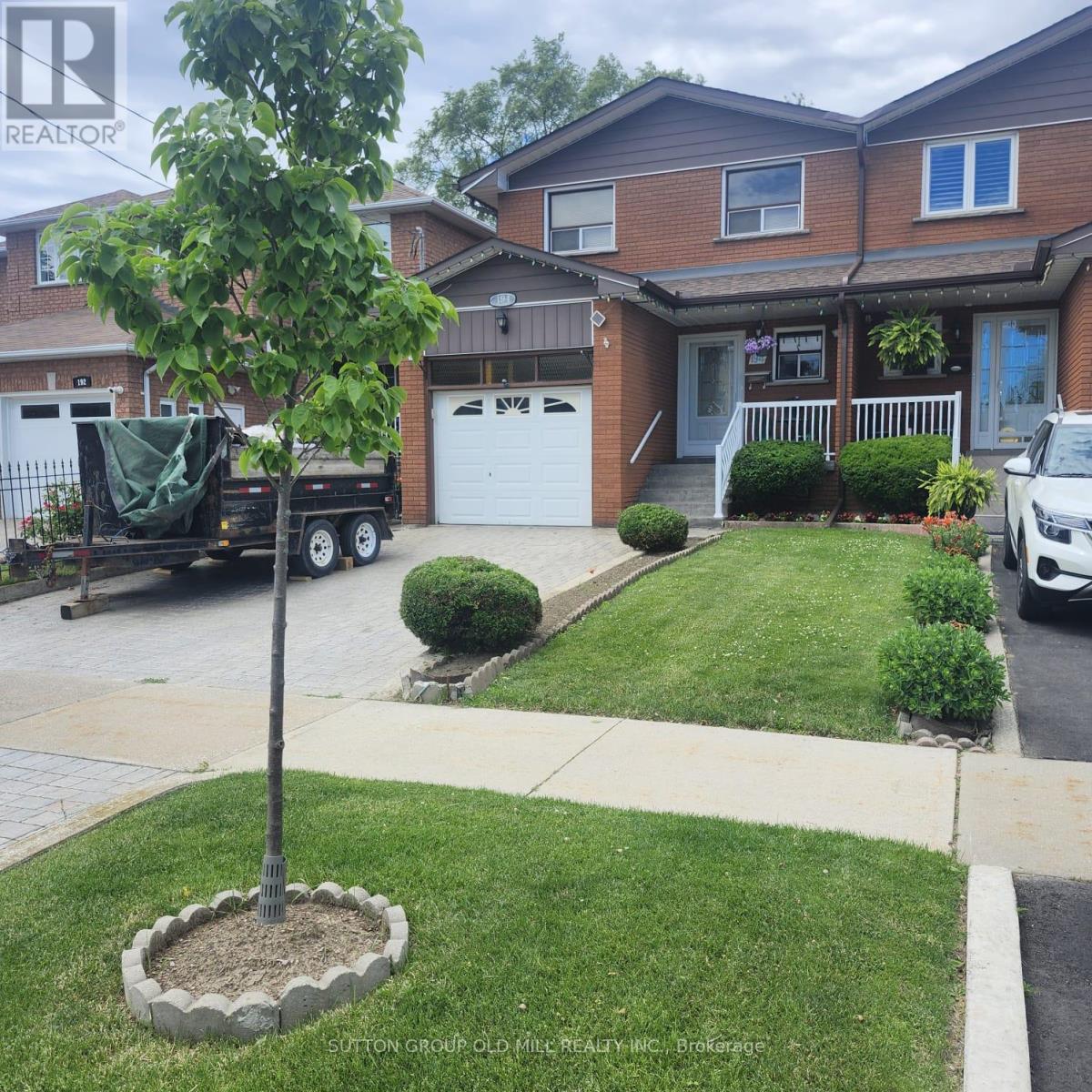 194 Beta Street, Toronto, Ontario  M8W 4H6 - Photo 3 - W13473658