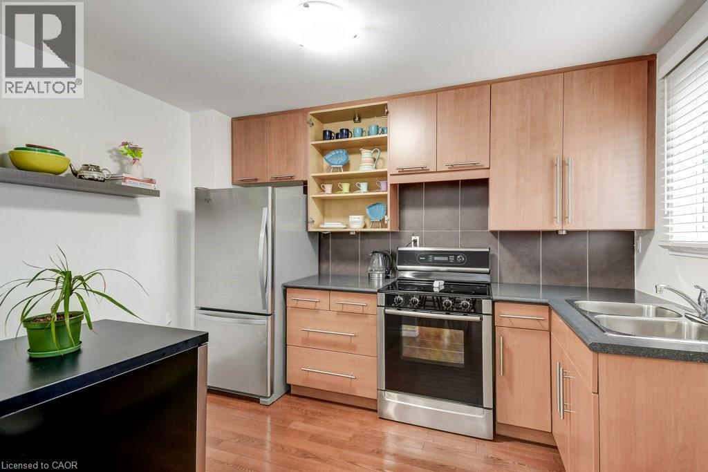 1350 Limeridge Road E Unit# 18, Hamilton, Ontario  L8W 1L6 - Photo 4 - 40836397