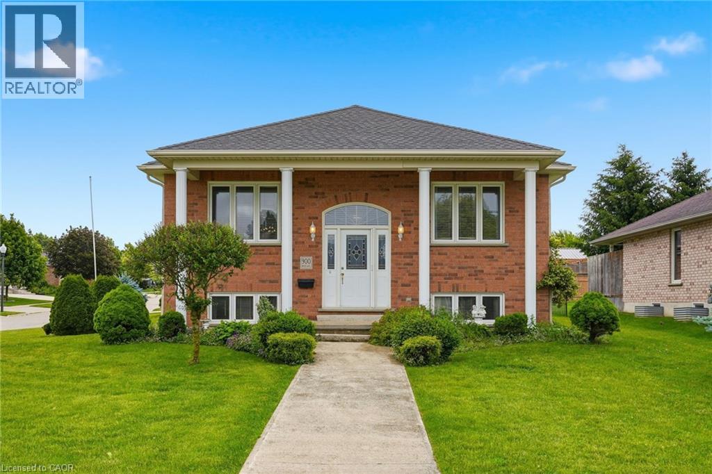 900 Boyd Avenue, Listowel, Ontario  N4W 3V5 - Photo 1 - 40841860
