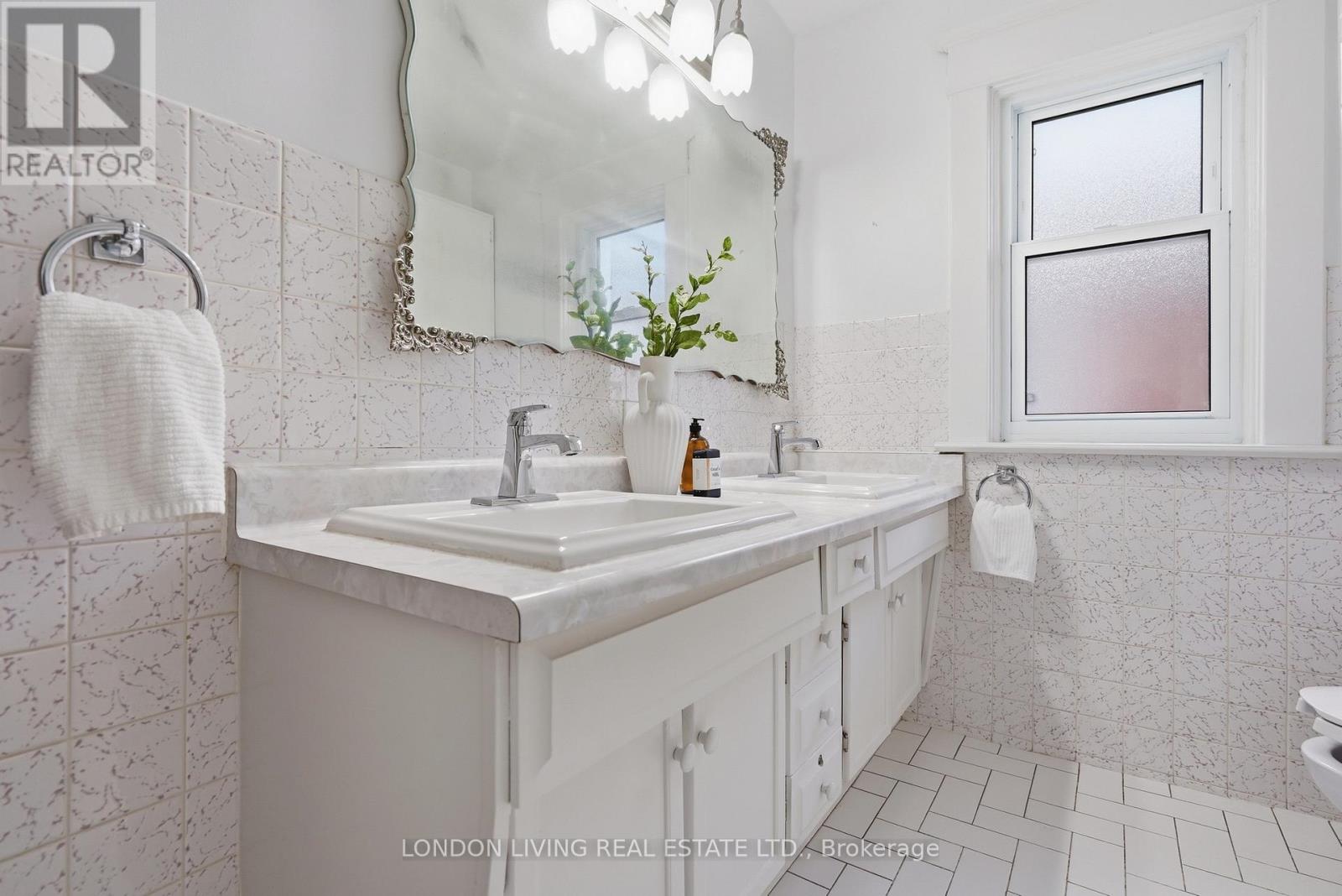 39 Gerrard Street, London South, Ontario  N6C 4C6 - Photo 26 - X13473904