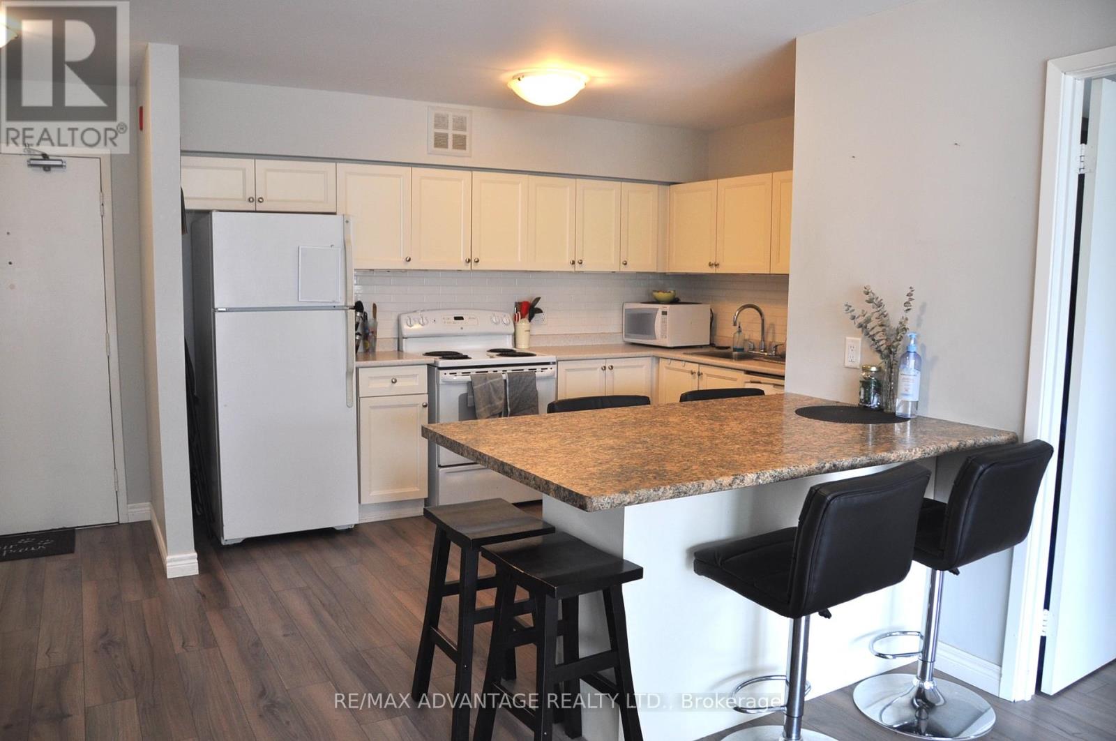 211 - 9 Jacksway Crescent, London North, Ontario  N5X 3T7 - Photo 5 - X13473924