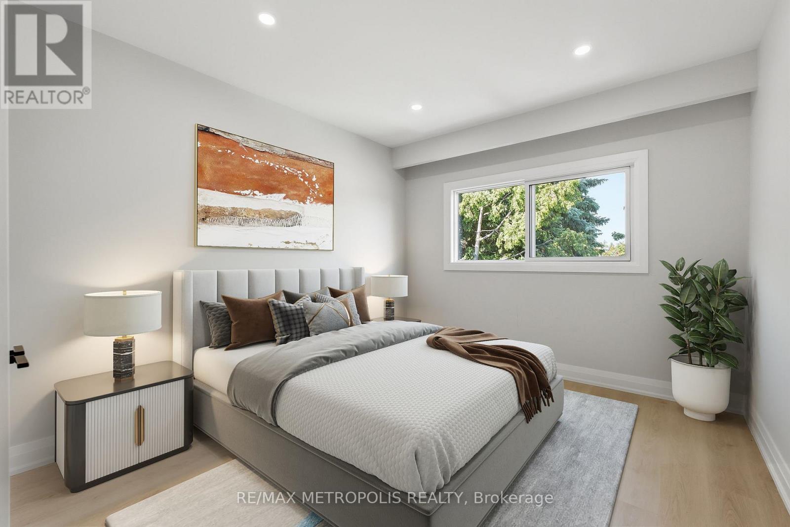 14 Mcroberts Avenue, Toronto, Ontario  M6E 4P4 - Photo 39 - W13472138