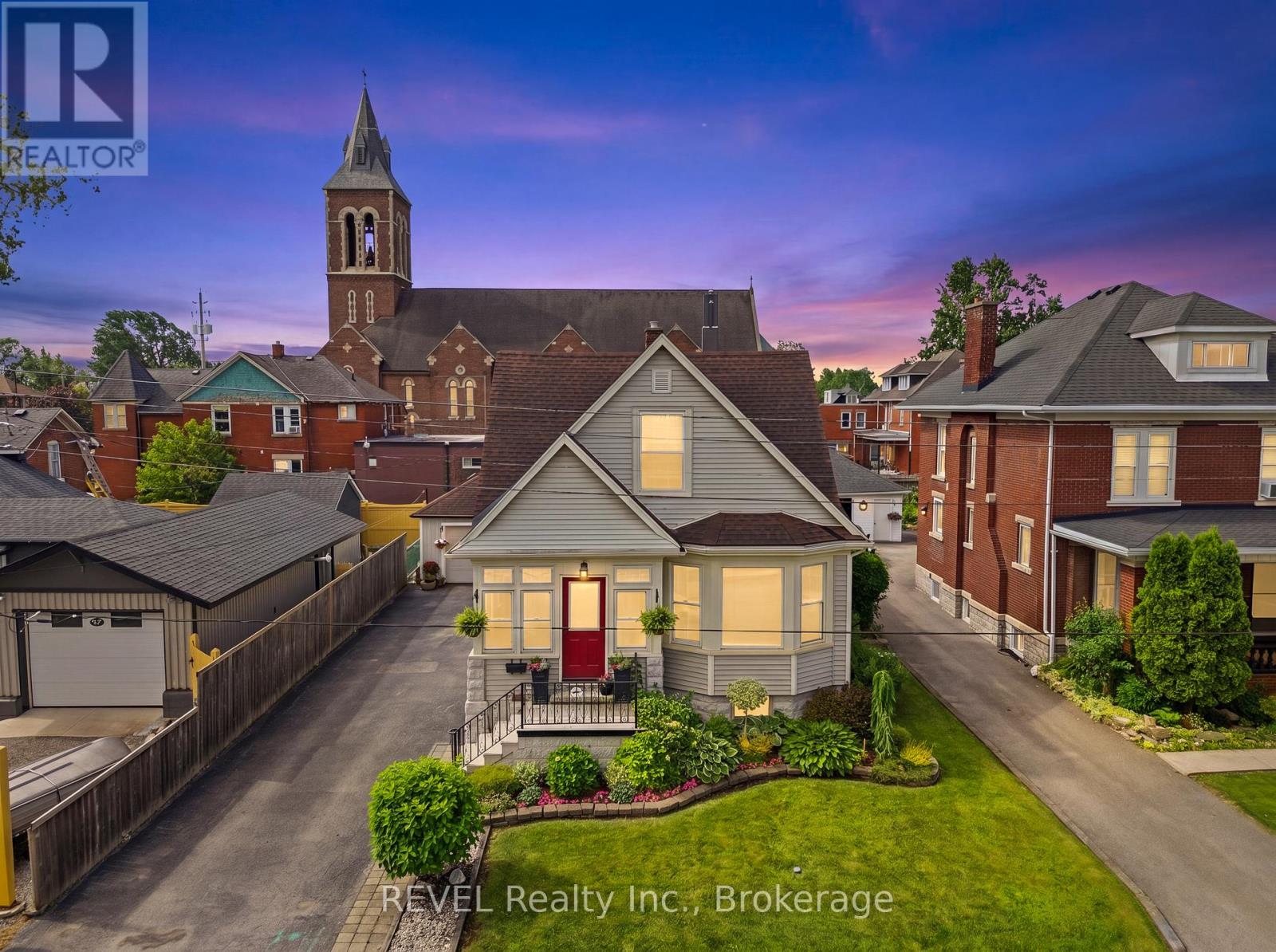 99 YOUNG STREET, Welland, Ontario