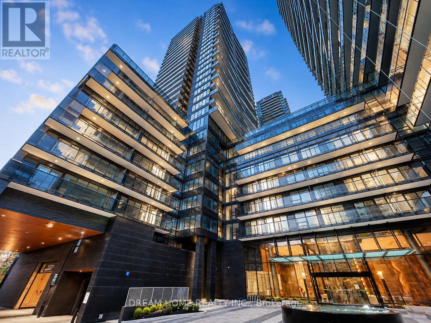 210 - 127 BROADWAY AVENUE, Toronto, Ontario