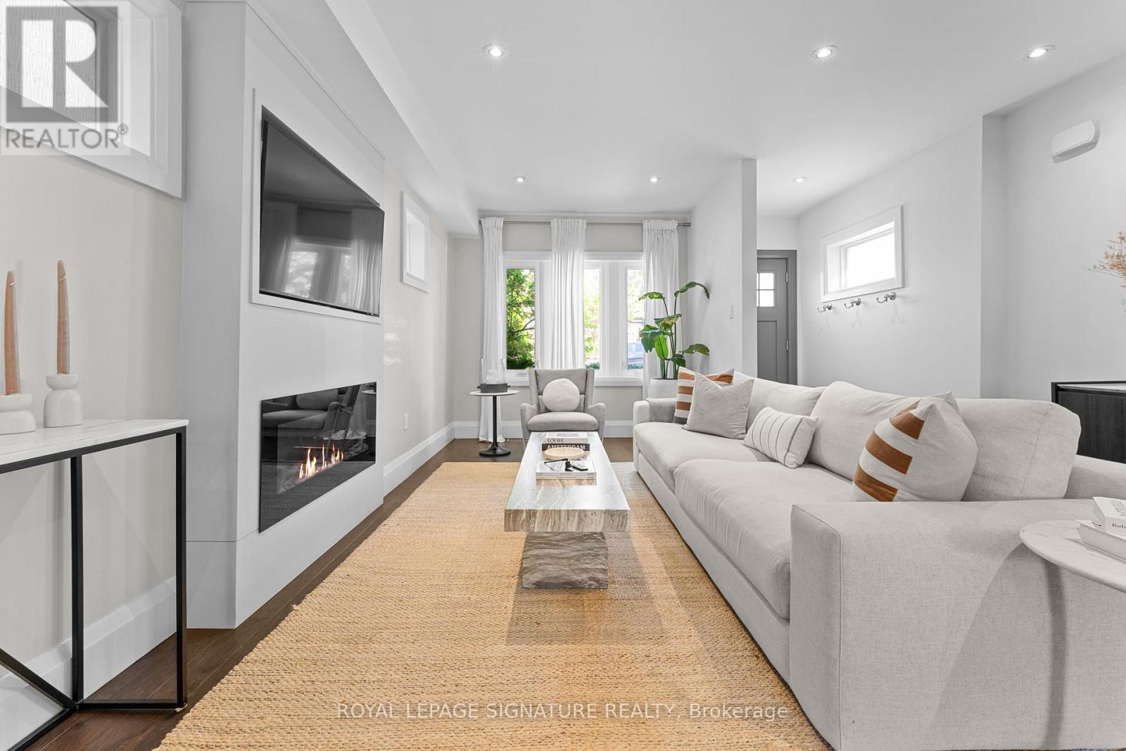 113 Merrill Avenue E, Toronto, Ontario  M4C 1C8 - Photo 5 - E13473760