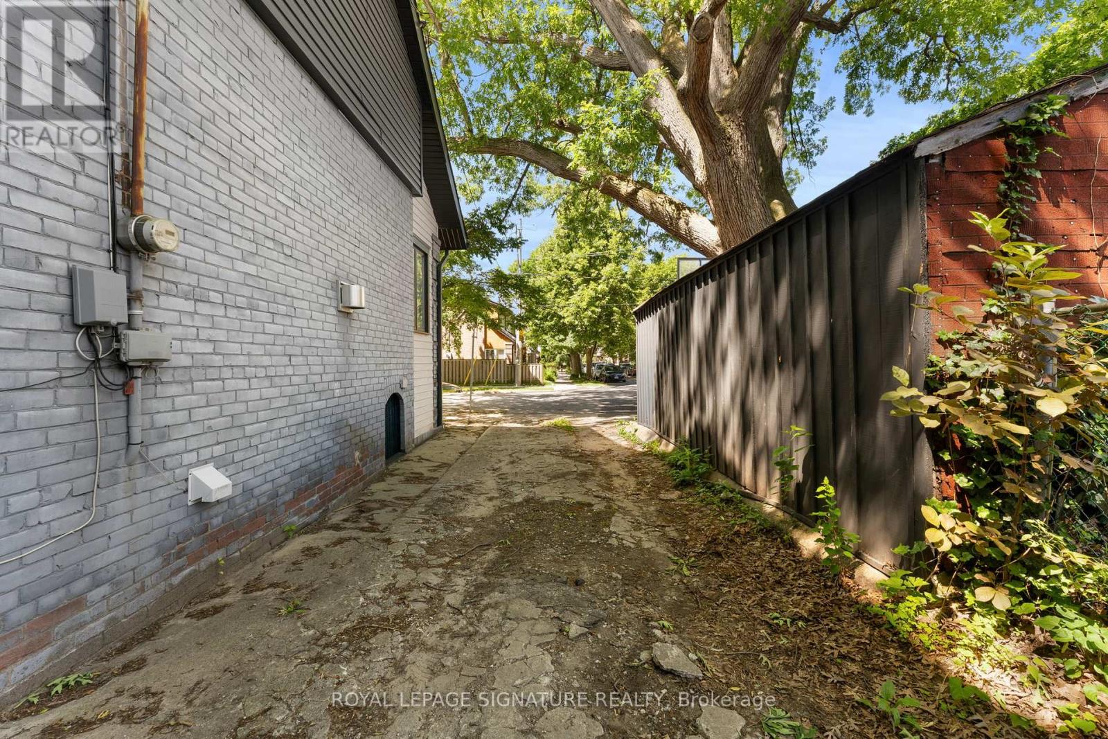 113 Merrill Avenue E, Toronto, Ontario  M4C 1C8 - Photo 50 - E13473760