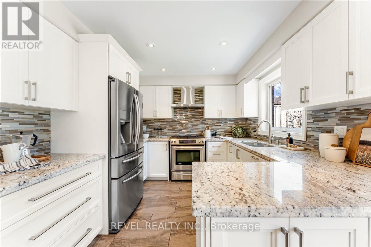 30 Linderwood Drive, Toronto, Ontario  M1C 3P8 - Photo 15 - E13473956