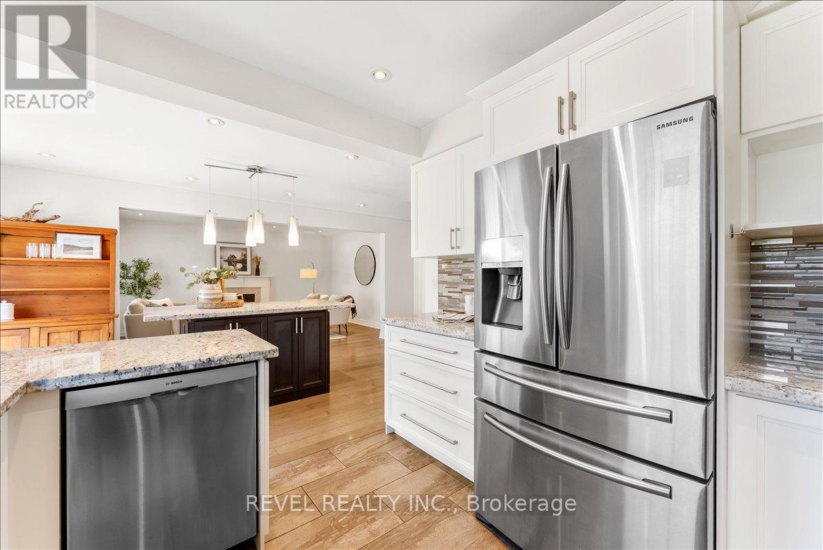 30 Linderwood Drive, Toronto, Ontario  M1C 3P8 - Photo 18 - E13473956