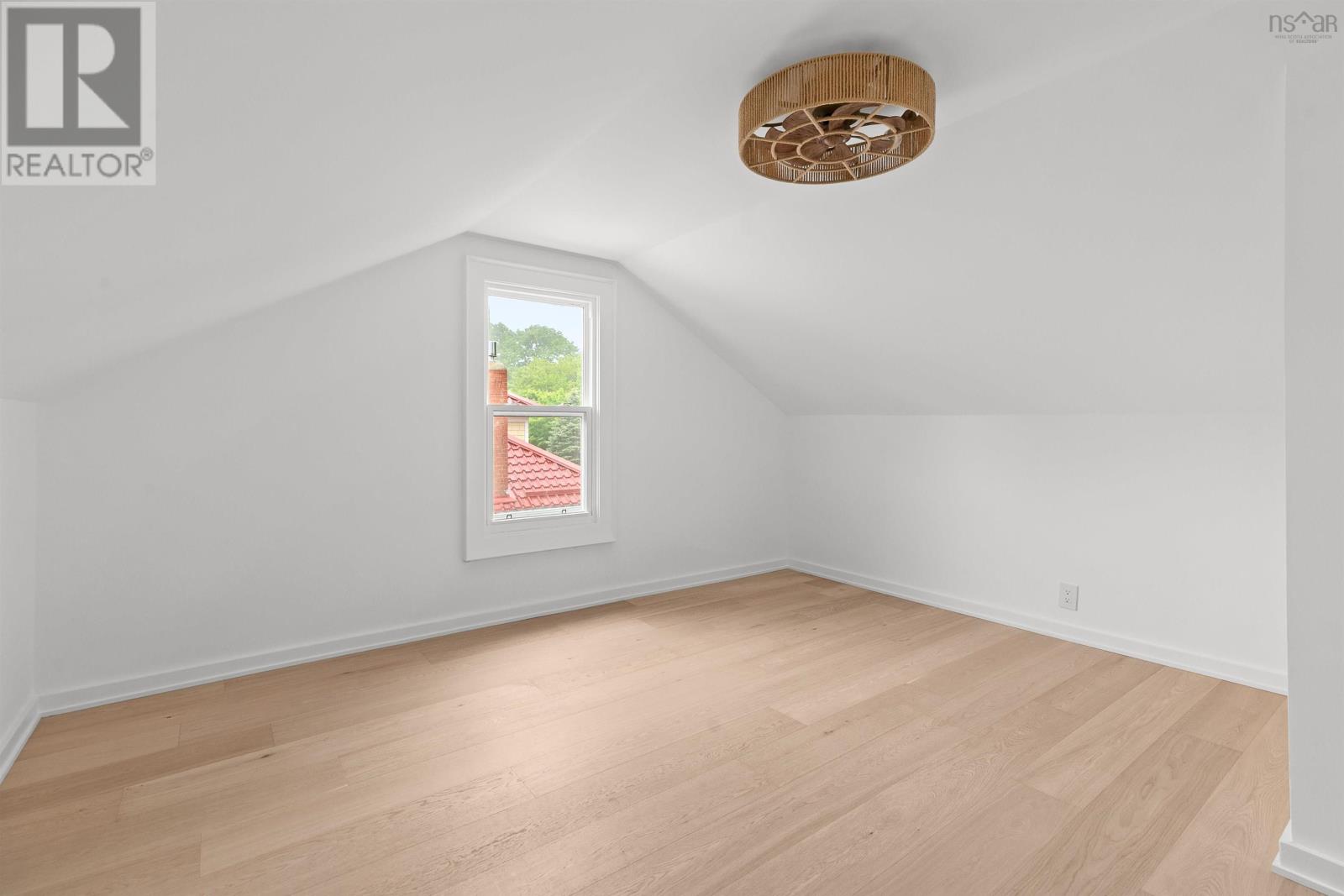 6196 Oakland Road, Halifax, Nova Scotia  B3H 1P2 - Photo 39 - 202614553