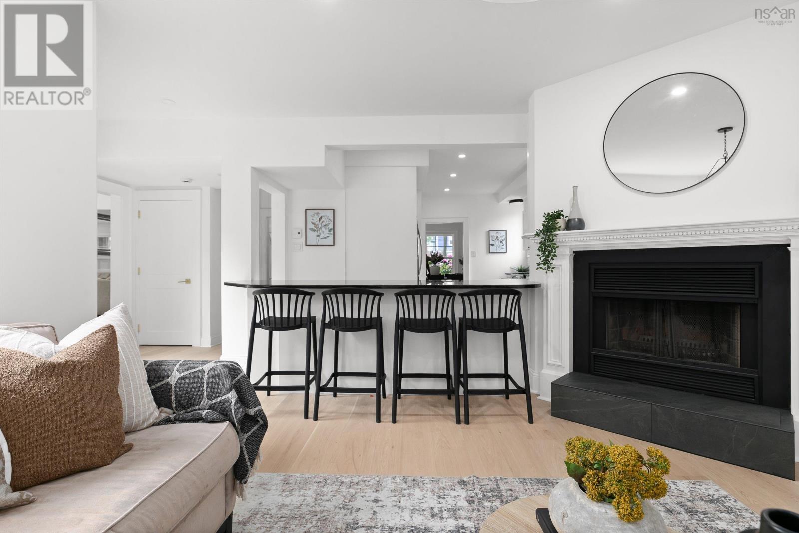 6196 Oakland Road, Halifax, Nova Scotia  B3H 1P2 - Photo 13 - 202614553