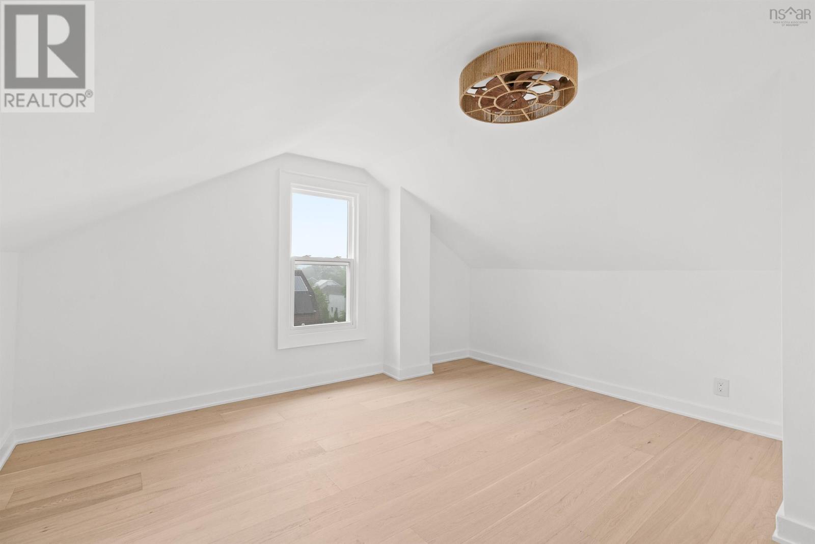 6196 Oakland Road, Halifax, Nova Scotia  B3H 1P2 - Photo 37 - 202614553