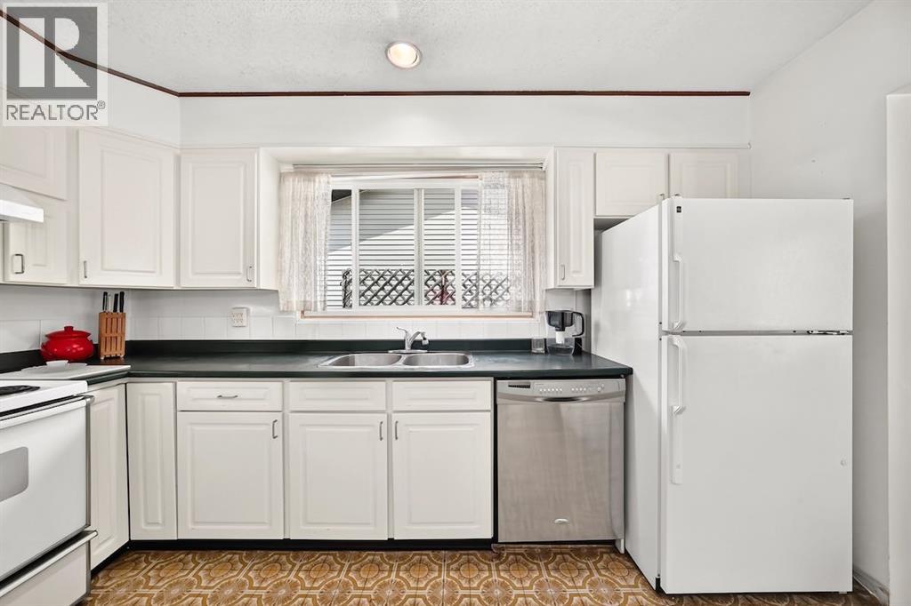 6539 54 Street NW, Calgary, Alberta  T3A 1R5 - Photo 8 - A2321318