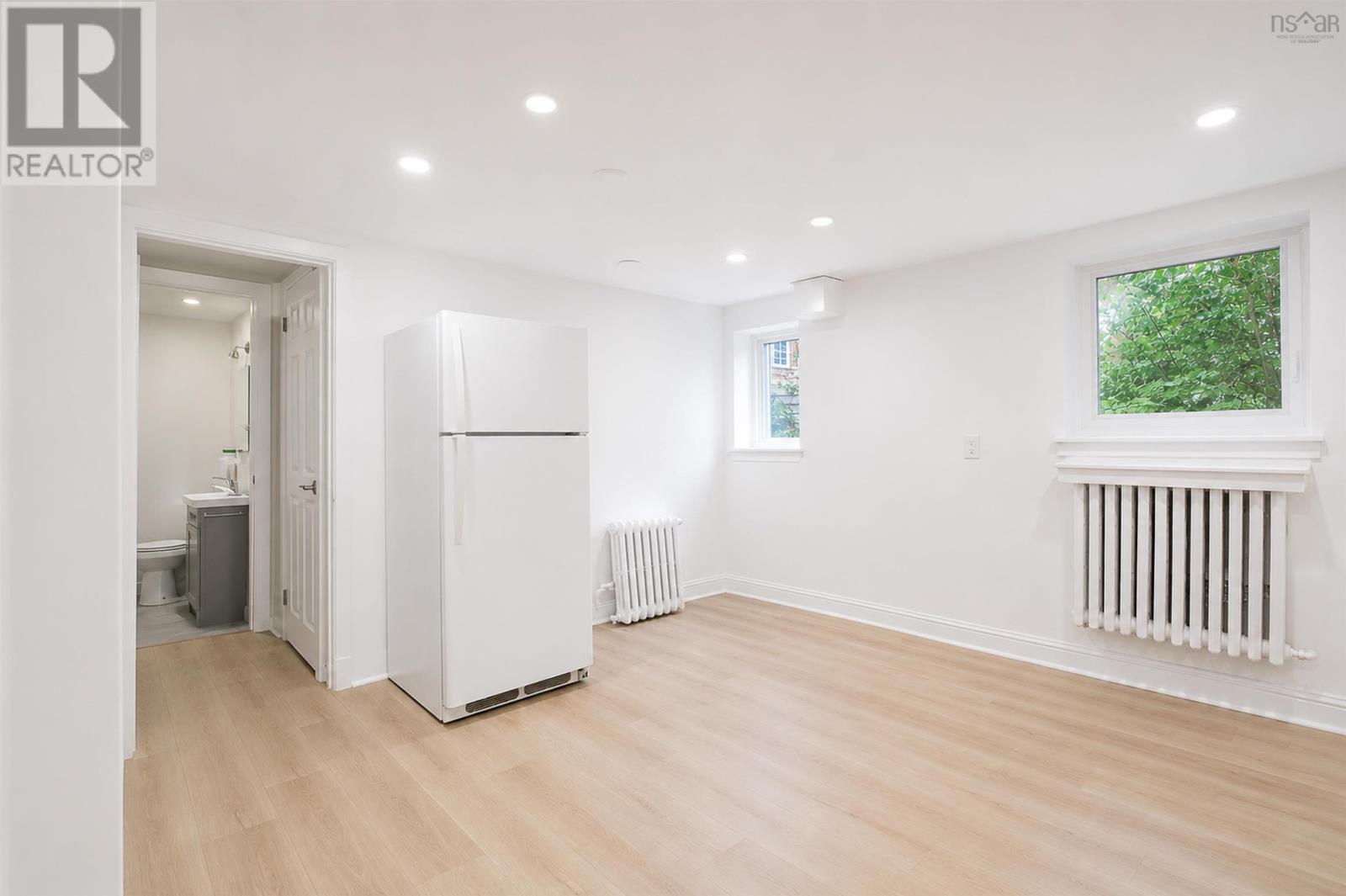 6196 Oakland Road, Halifax, Nova Scotia  B3H 1P2 - Photo 46 - 202614553