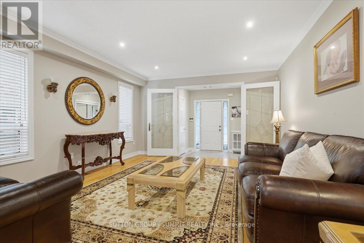 42 Dylan Street, Vaughan, Ontario  L4H 2X5 - Photo 7 - N13473964