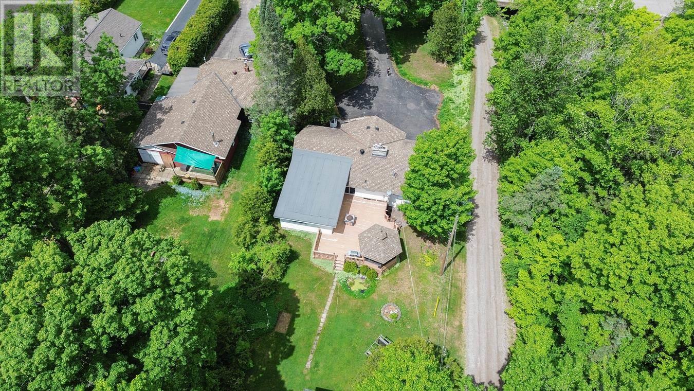 915 Fourth Lin E, Sault Ste. Marie, Ontario  P6A 6J8 - Photo 6 - SM261450