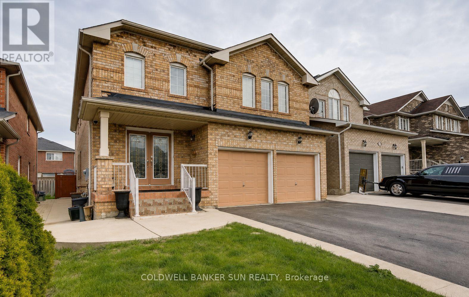 67 Tufton Crescent, Brampton, Ontario  L7A 3J2 - Photo 2 - W13473700