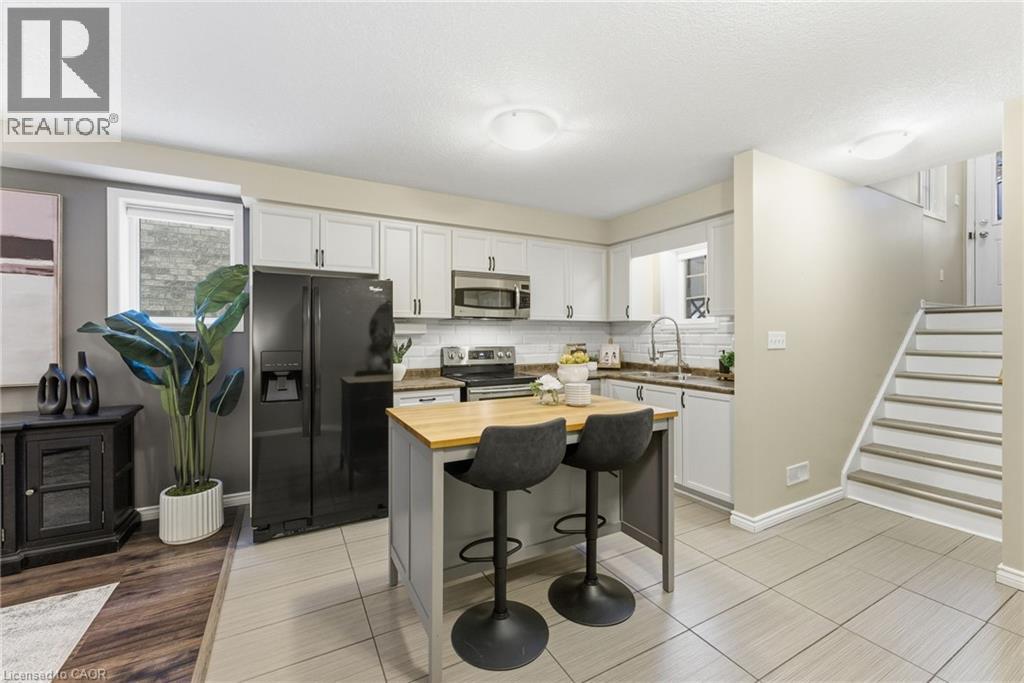 931 Glasgow Street Unit# 14d, Kitchener, Ontario  N2N 0B6 - Photo 2 - 40841785