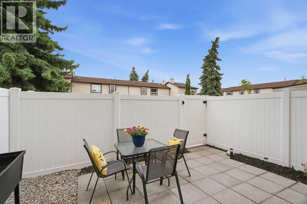 237 Deerpoint Lane Se, Calgary, Alberta  T2J 6M6 - Photo 35 - A2320995