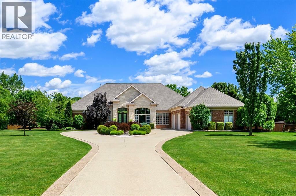 930 St.clair Parkway