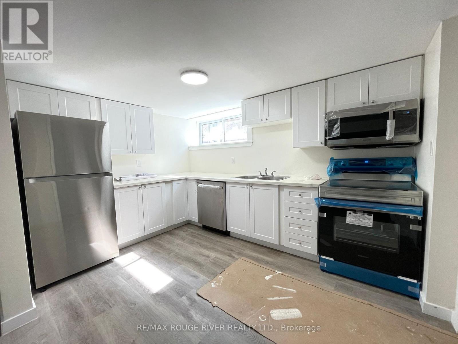 95 Diffin Drive, Welland, Ontario  L3C 2K2 - Photo 2 - X13473802