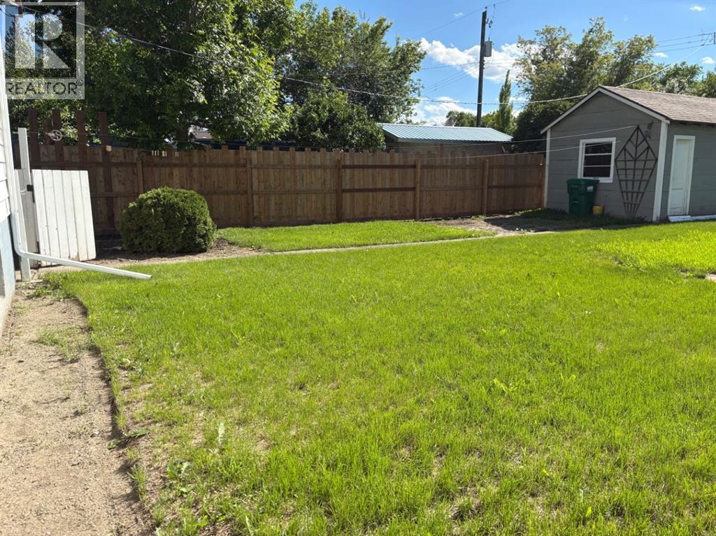 812 6 Street S, Lethbridge, Alberta  T1J 2E8 - Photo 6 - A2305318