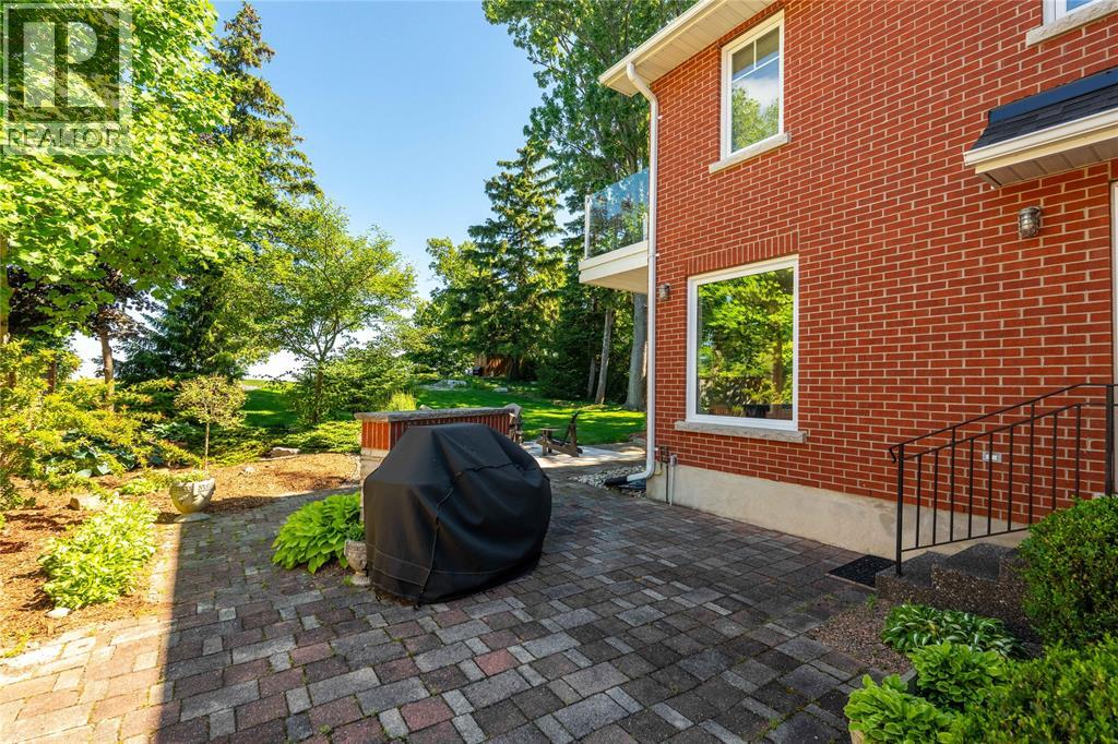 1074 Bruce Street, Sarnia, Ontario  N7V 3B1 - Photo 37 - 26014794