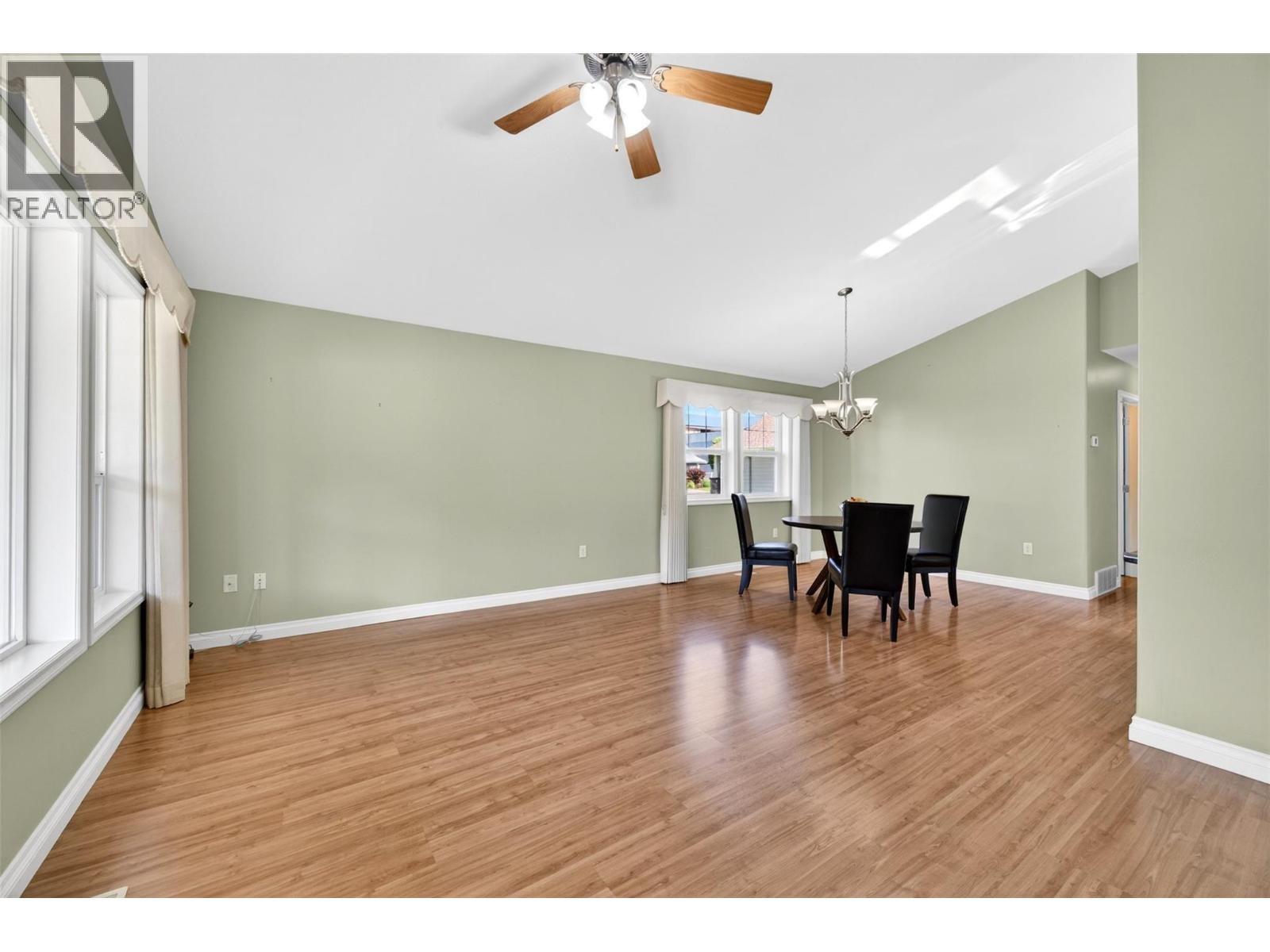 1231 10 Street SW Unit# 5, Salmon Arm, British Columbia  V1E 0A5 - Photo 33 - 10389510