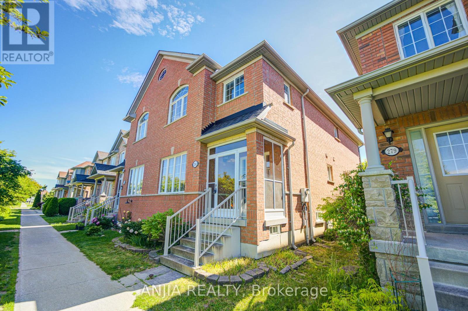 281 Mingay Avenue, Markham, Ontario  L6E 1T5 - Photo 2 - N13474036