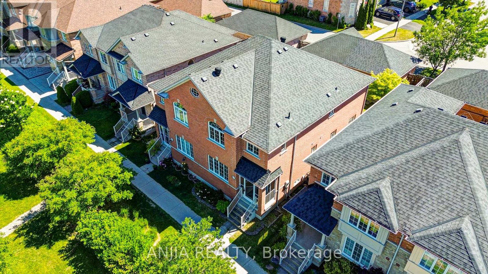 281 Mingay Avenue, Markham, Ontario  L6E 1T5 - Photo 4 - N13474036