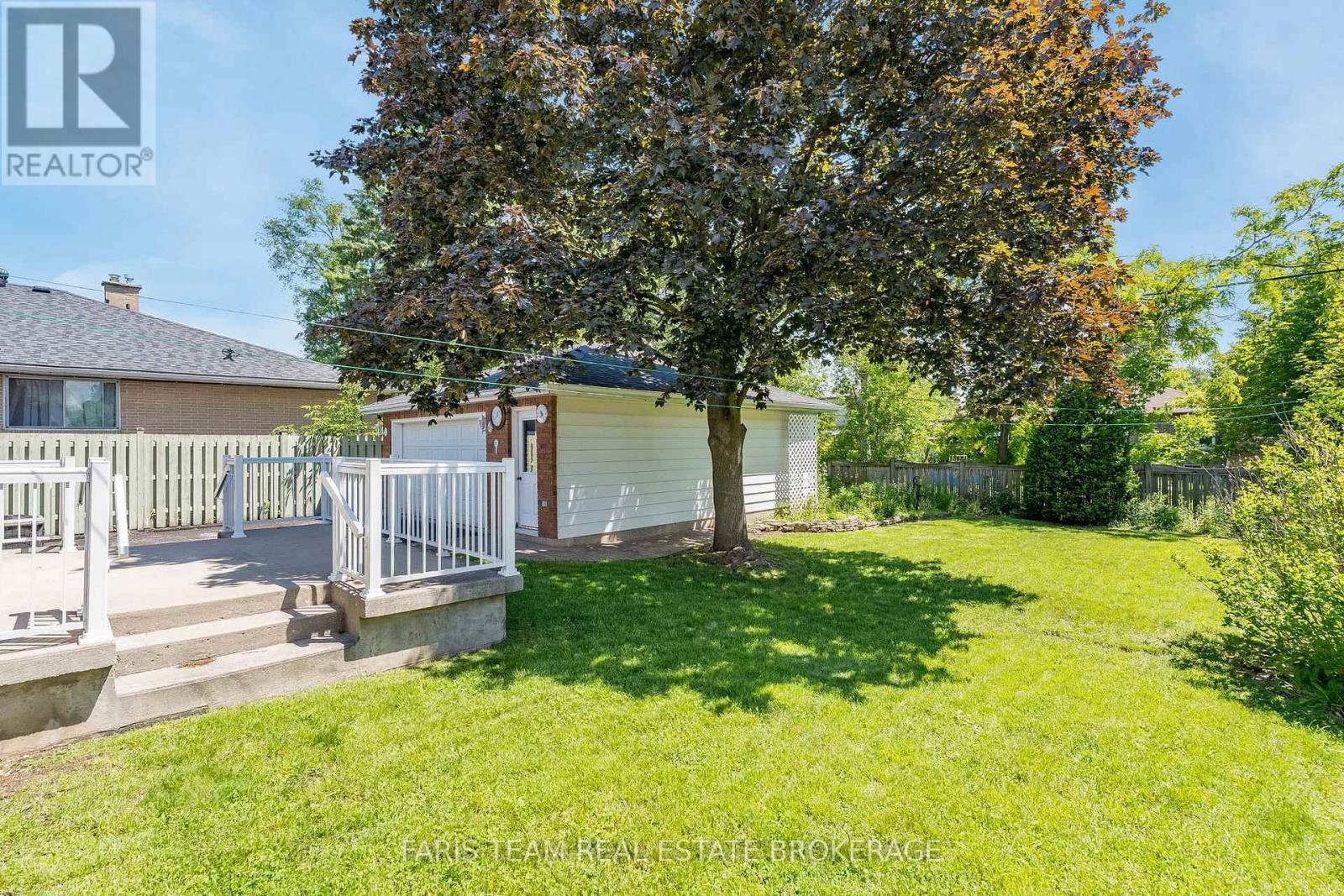 37 Downsview Drive, Barrie, Ontario  L4M 4P9 - Photo 26 - S13474014