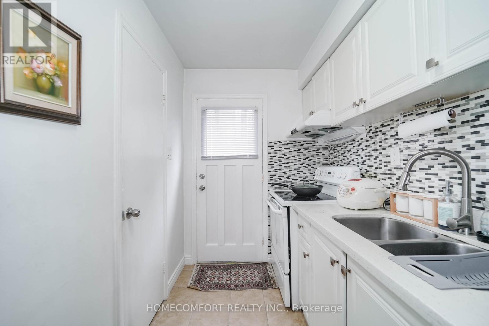 8 Topaz Gate, Toronto, Ontario  M2M 2Z7 - Photo 21 - C13459342